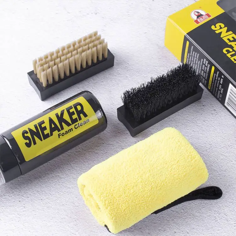 Bezwodny piankowy środek do cz – Sneaker Care White recenzja i cena